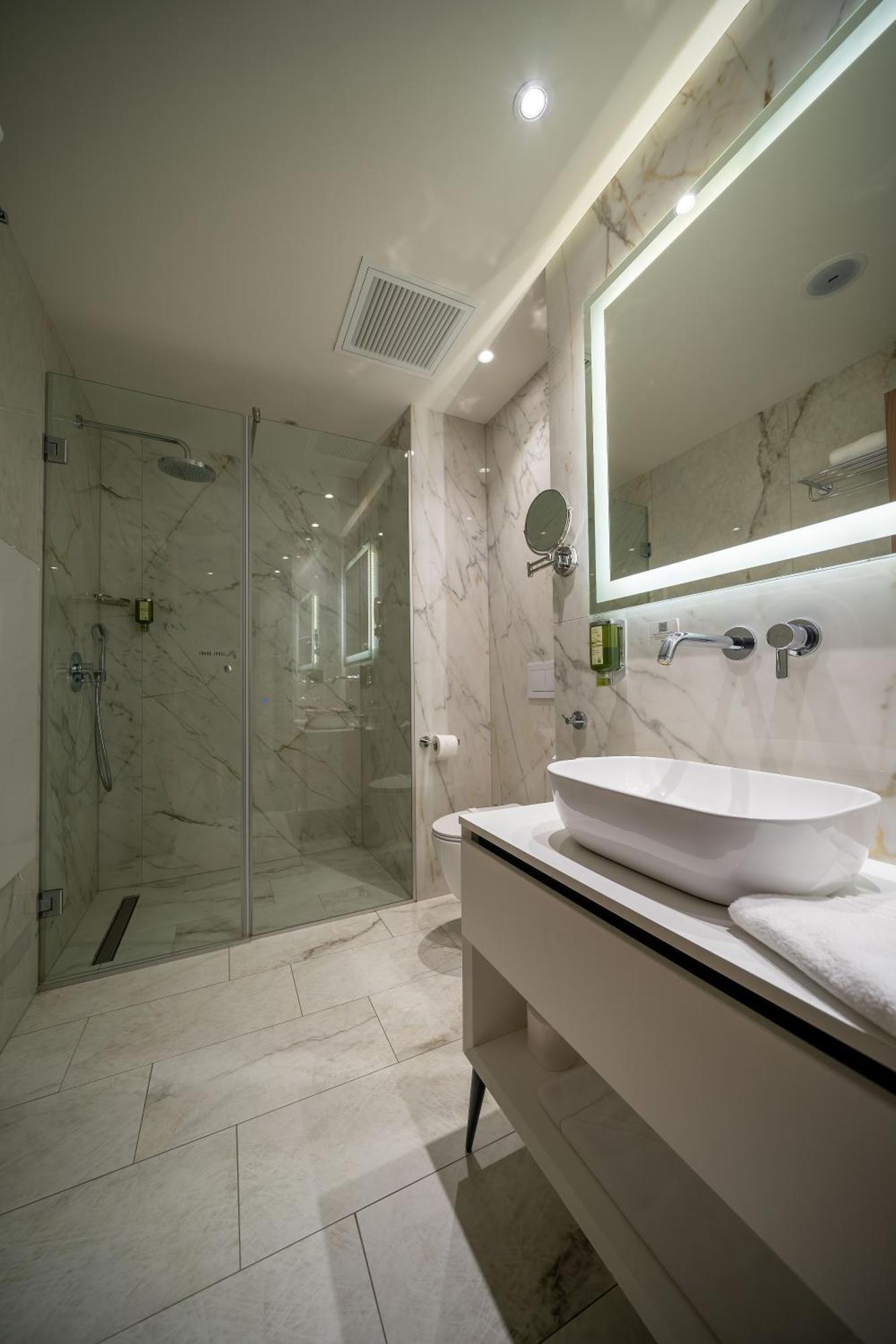 Atlas Hotel Timișoara Zewnętrze zdjęcie